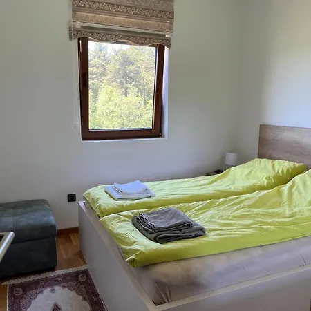 Pinewood Premium Mountain View *