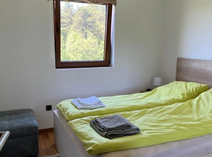 Pinewood Premium Mountain View *