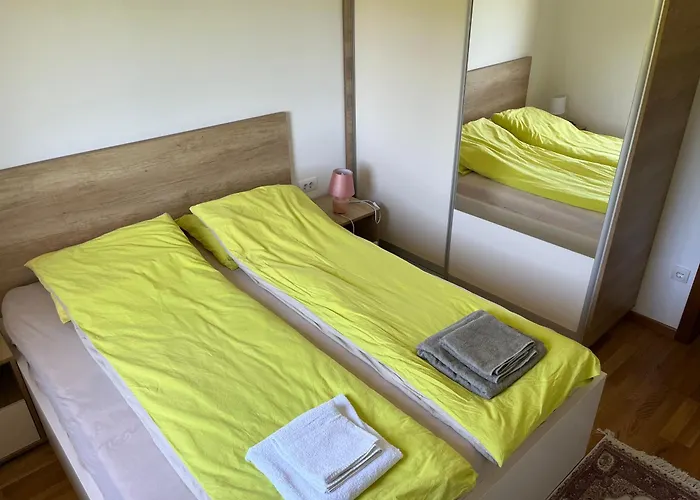 Pinewood Premium Mountain View 즐라티보